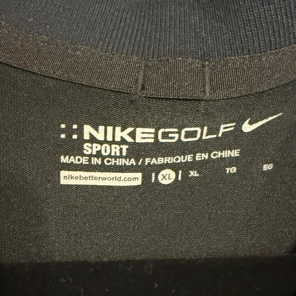 Nike Golf Sport Mens XL Black Purple Placket Graphic Shoulder Pocket Polo Shirt